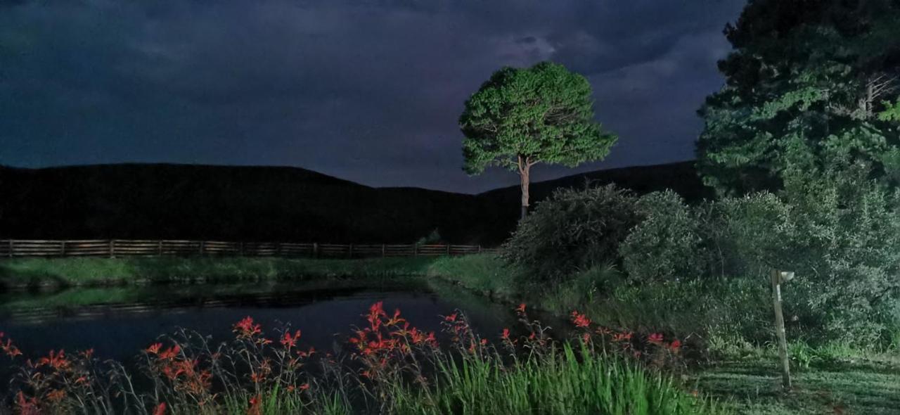 Hotel Nguni Moon Tepee Camp Underberg Exterior foto